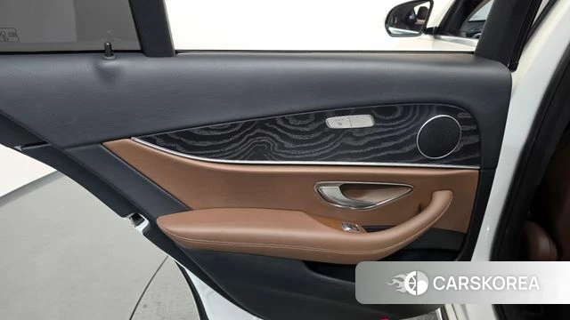 Mercedes-Benz E-Class W213 id 4737642 из Кореи 17