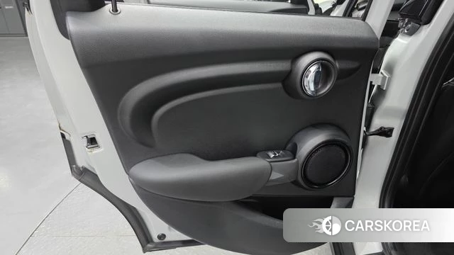 Mini Cooper id 4384293 из Кореи 17