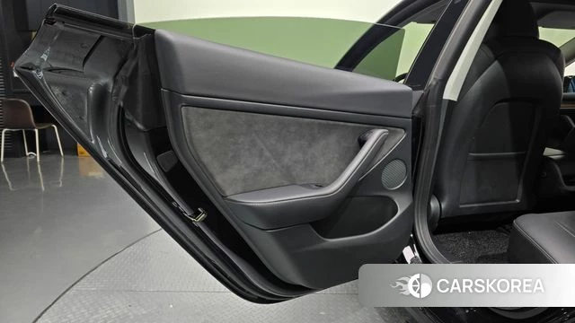 Tesla Model 3 id 4524168 из Кореи 17