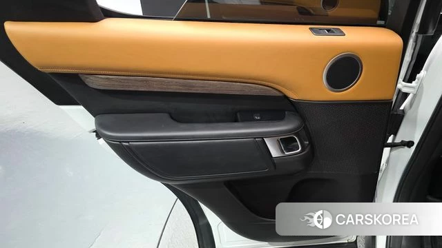 Land Rover Discovery 5 id 4765132 из Кореи 17