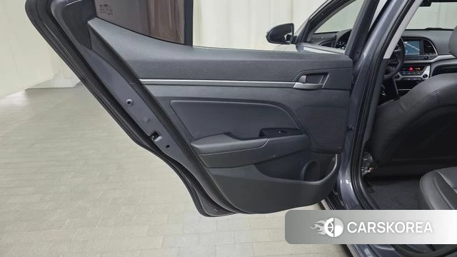 Hyundai Avante AD id 4907697 из Кореи 17