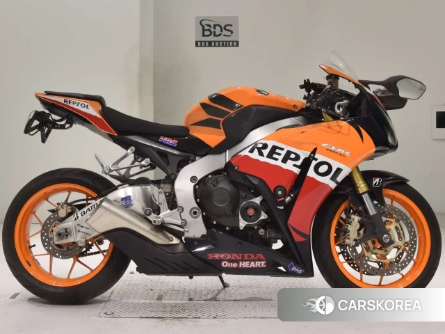 Проданный Honda CBR1000RR 2013 из Японии