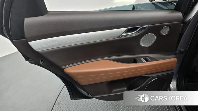 Genesis Electrified G80 (RG3) id 4330360 из Кореи 17