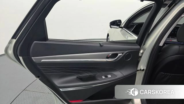 Hyundai The New Grandeur IG Hybrid id 4637361 из Кореи 17