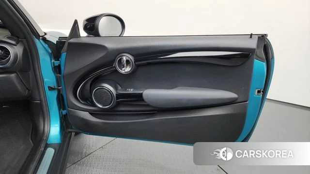 Mini Cooper Convertible id 4662179 из Кореи 17