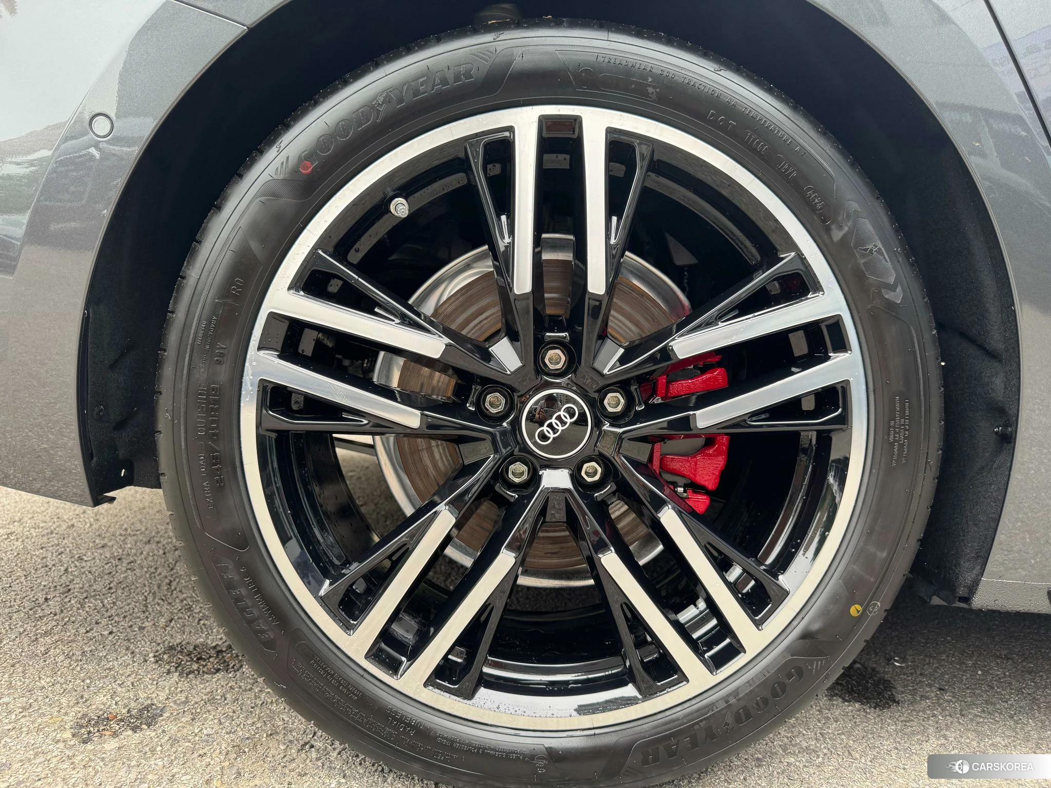 Audi A5L id 4479330 из Китая 17