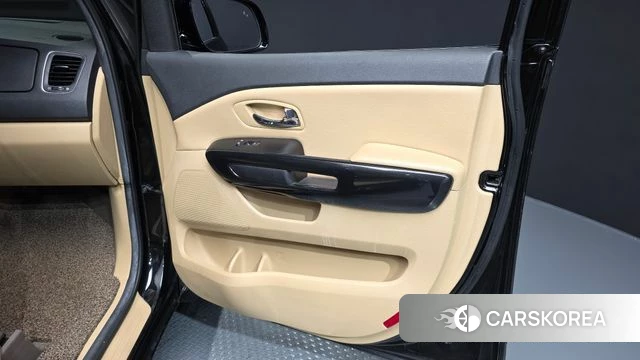 Kia All New Carnival id 4713422 из Кореи 17