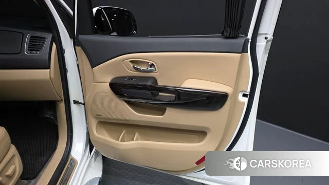 Kia The New Carnival id 4693841 из Кореи 17
