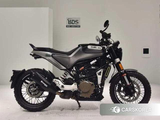 Проданный Husqvarna SVARTPILEN 401 2021 из Японии