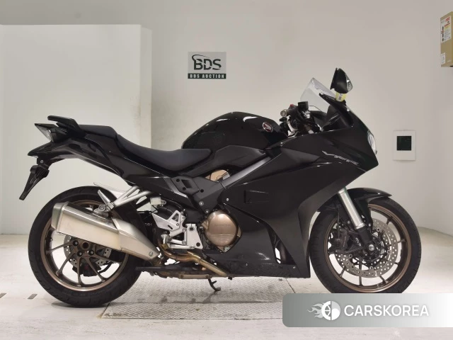 Проданный Honda VFR800F 2018 из Японии