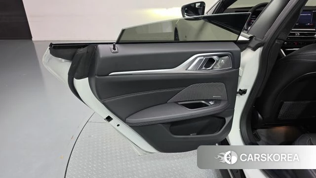 BMW i4 id 4749875 из Кореи 17