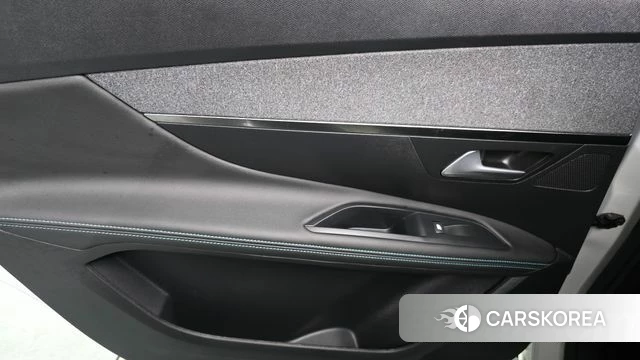 Peugeot 5008 second generation id 4330640 из Кореи 17