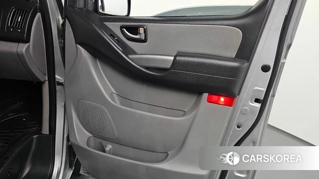 Hyundai The New Grand Starex id 4633186 из Кореи 17