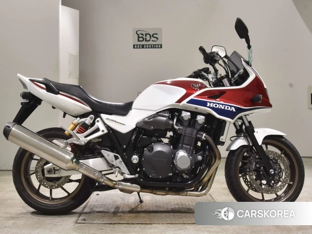 Проданный Honda CB1300SF BOLDOR 2018 из Японии, фото 2
