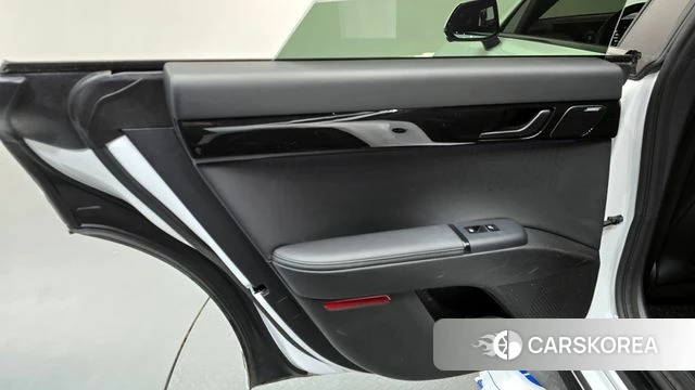 Hyundai Grandeur Hybrid (GN7) id 4230795 из Кореи 17