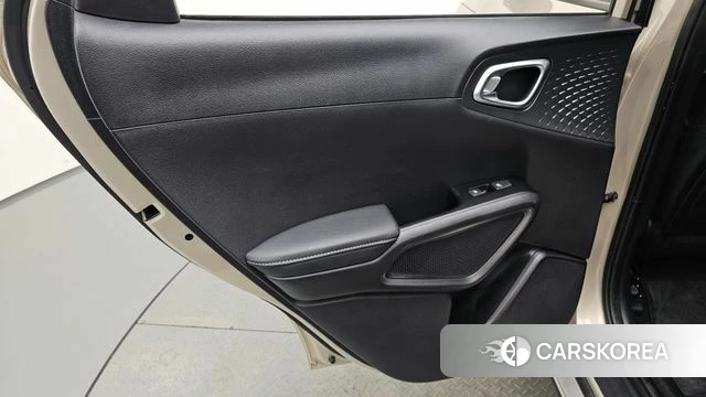 Kia Soul Booster EV id 4356650 из Кореи 17