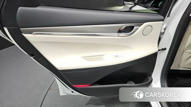 Hyundai The New Grandeur IG Hybrid id 4231424 из Кореи 17