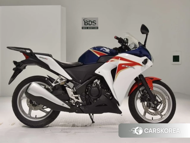 Проданный Honda CBR250R 2011 из Японии
