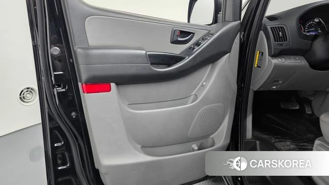 Hyundai The New Grand Starex id 4225538 из Кореи 17