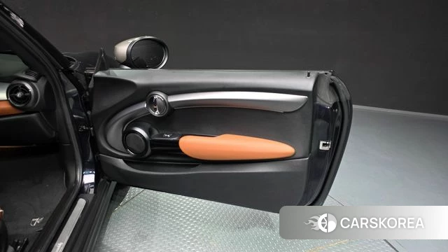 Mini Cooper S id 4389337 из Кореи 17