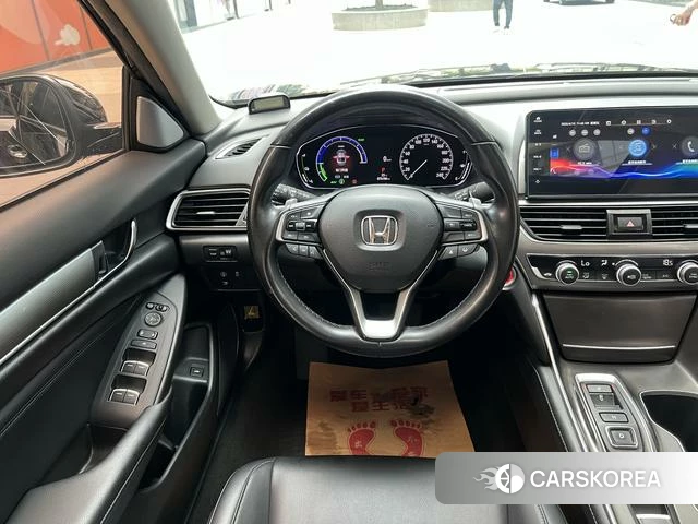 Honda Accord id 4314799 из Китая 17