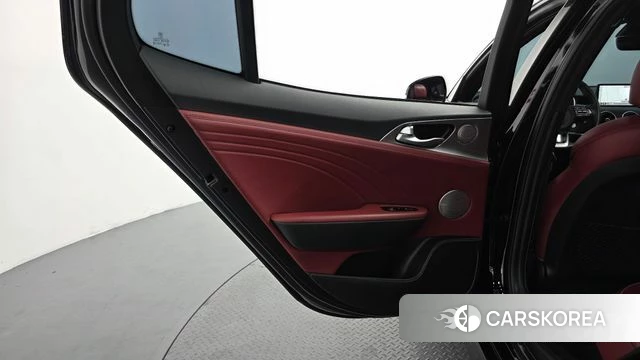 Kia Stinger Meister id 4383205 из Кореи 17