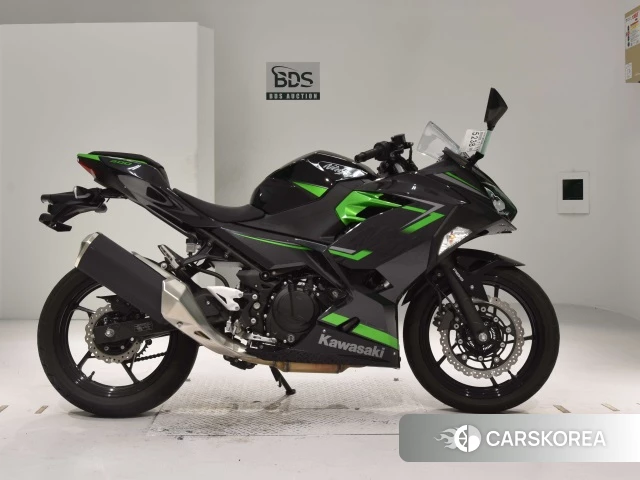 Проданный Kawasaki NINJA 400 2022 из Японии