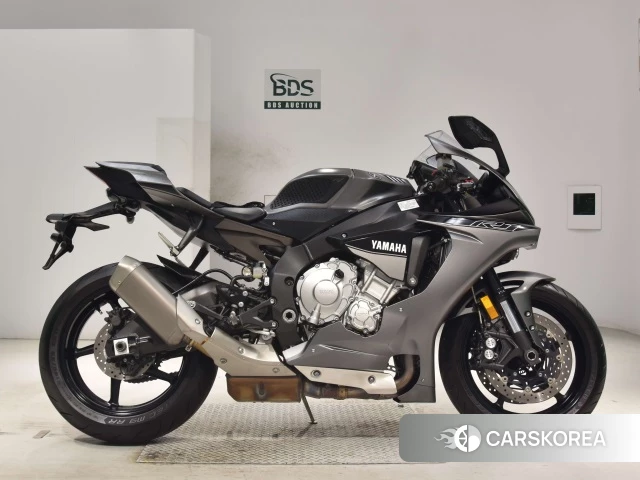 Проданный Yamaha YZF-R1 2020 из Японии