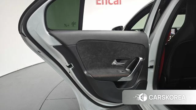 Mercedes-Benz A-Class W177 id 4350355 из Кореи 17