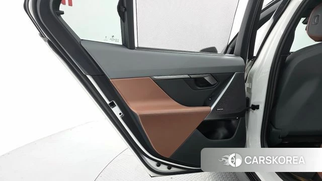 BMW 5 Series (G60) id 4591226 из Кореи 17