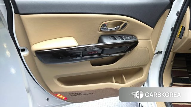 Kia The New Carnival id 4895284 из Кореи 17