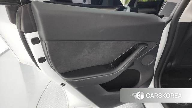 Tesla Model Y id 4640489 из Кореи 17