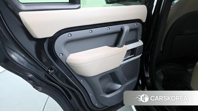 Land Rover Defender (L663) id 4283149 из Кореи 17