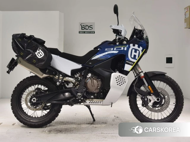 Проданный Husqvarna NORDEN 901 Expedition 2023 из Японии