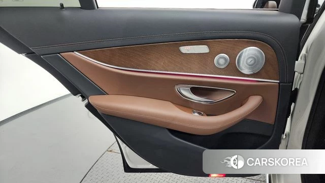 Mercedes-Benz E-Class W213 id 4881708 из Кореи 17
