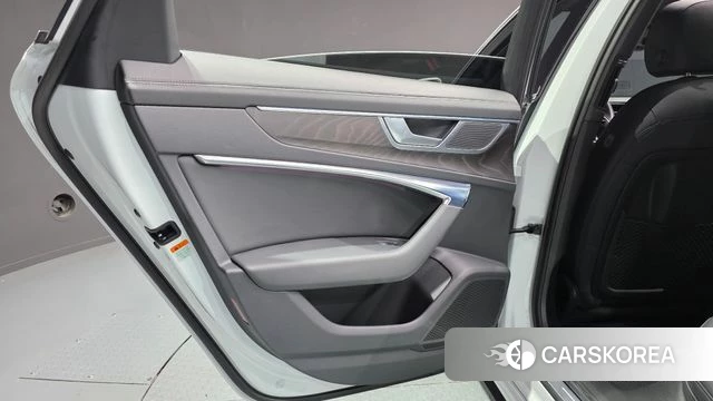 Audi A6 (C8) id 4579300 из Кореи 17