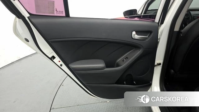 Kia The New K3 id 4305193 из Кореи 17