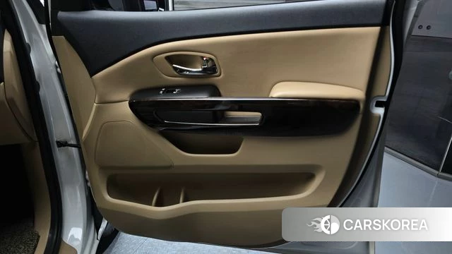 Kia The New Carnival id 4411186 из Кореи 17