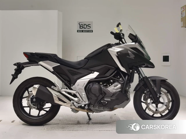 Проданный Honda NC750X DCT 2021 из Японии