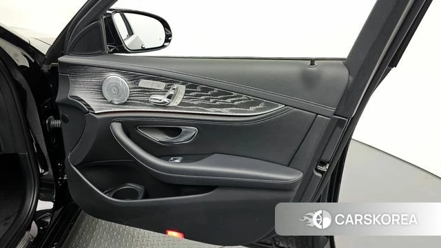 Mercedes-Benz E-Class W213 id 4389651 из Кореи 17