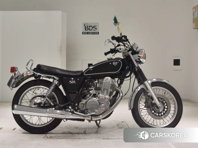 Проданный Yamaha SR 400 2011 из Японии