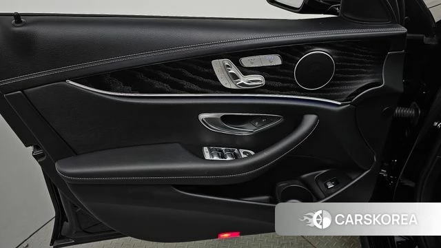 Mercedes-Benz E-Class W213 id 4618323 из Кореи 17