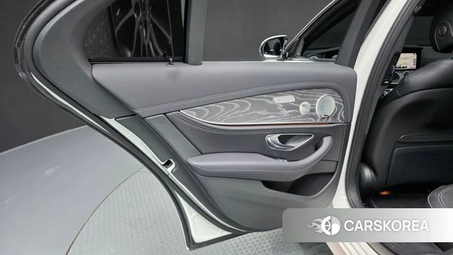 Mercedes-Benz E-Class W213 id 4784367 из Кореи 17