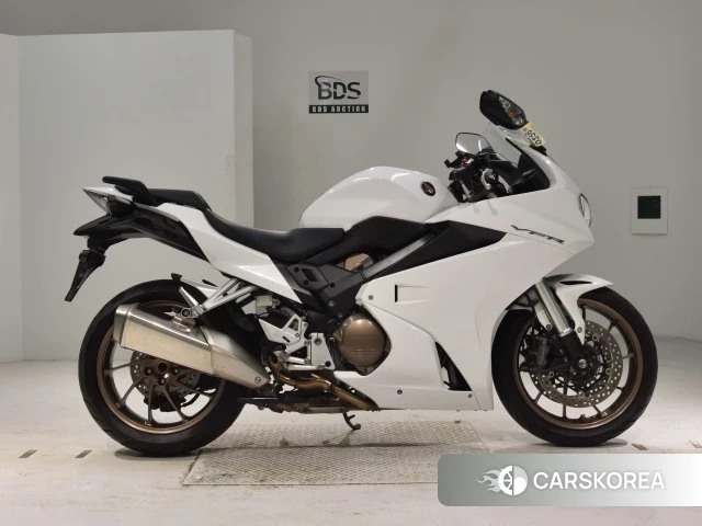 Проданный Honda VFR800F 2018 из Японии, фото 2