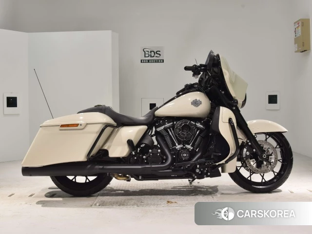 Проданный Harley-Davidson Street Glide FLHXS1870 2022 из Японии