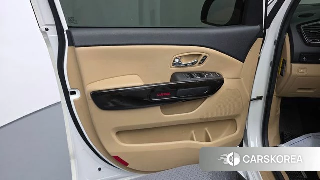 Kia The New Carnival id 4465626 из Кореи 17