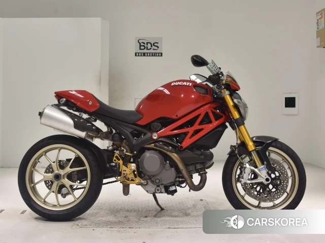 Проданный Ducati MONSTER 1100 S 2010 из Японии