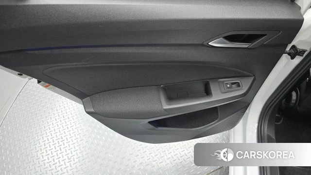 Volkswagen Golf 8th Generation id 4619100 из Кореи 17