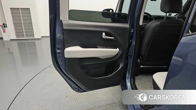 Kia The New Kia Ray EV id 4408268 из Кореи 17