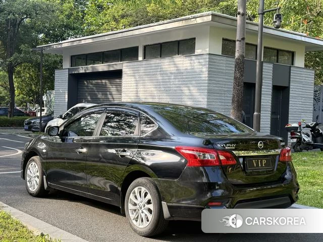 Nissan Xuan Yi id 4301359 из Китая 17